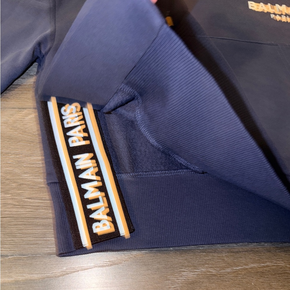 NEW W/ TAGS Balmain Women’s Navy Blue Cropped Logo Hoodie Sweatshirt - Picture 3 of 4